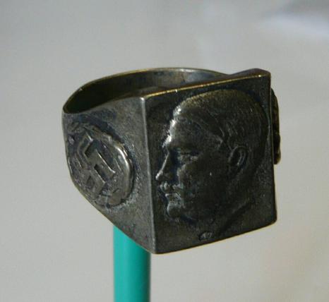 Adolf Hitler Ring