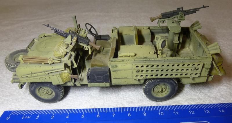 1:35 Scale Land Rover Pink Panther